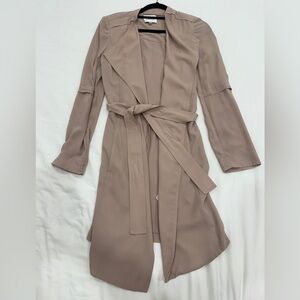 Aritzia Babaton Quincy Beige Jacket/Flowy Trench